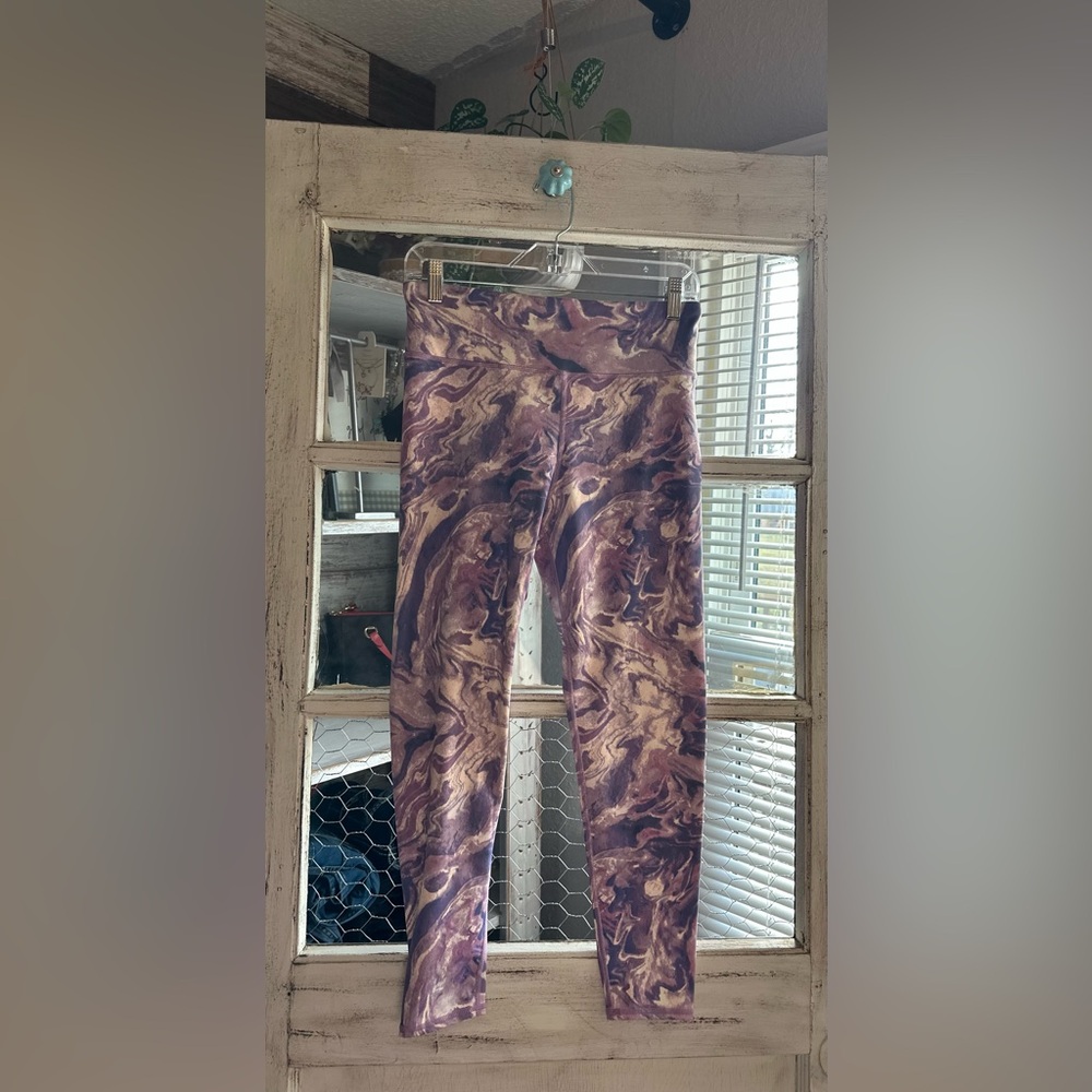 Threads 4 Thought | Jackie Aerial Purple Marble 7/8 Legging
